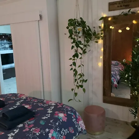 Balcon De Apartment